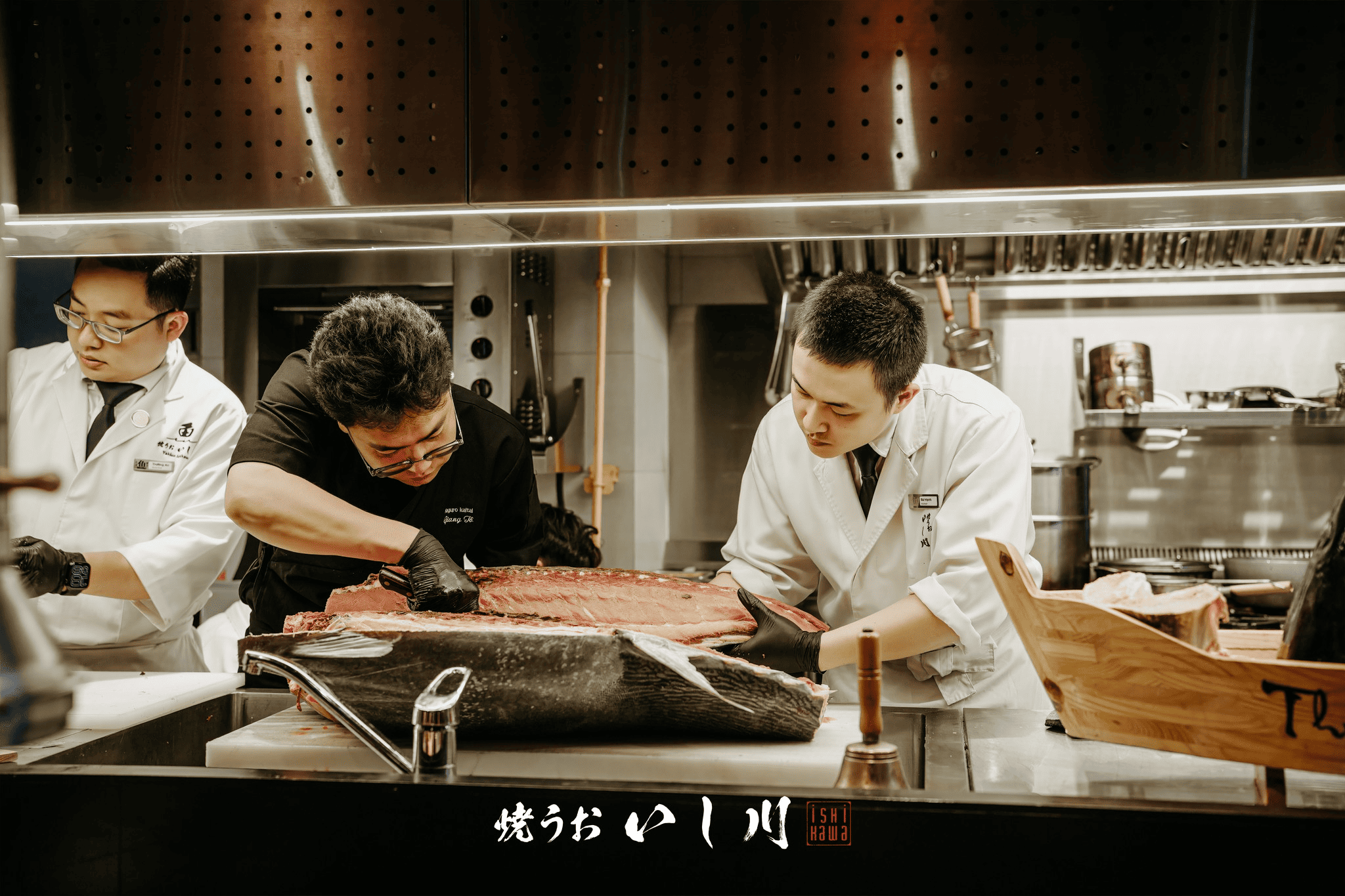 Yazawa Saigon uses fresh ingredients, ensuring to bring the best dishes to diners (Source: Fanpage Yakiuo Ishikawa Saigon)